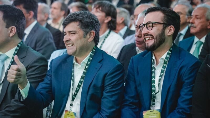 Eduardo e Lula da Fonte apresentam projeto que isenta professores do Imposto de Renda