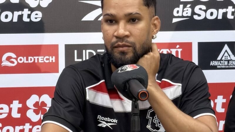 Santa Cruz ainda tem seis reforços que não estrearam na Série C