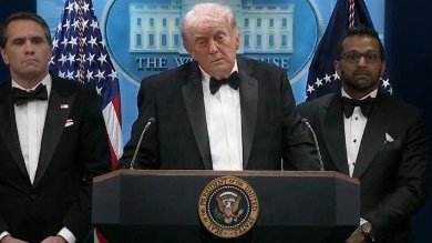 O QUE SE SABE SOBRE ATAQUE A TIROS DURANTE JANTAR NOS EUA