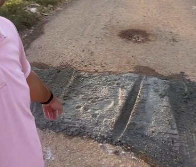 Condutores de veículos danificam tapa-buracos de forma deliberada no Loteamento Asa Branca, denuncia vereador