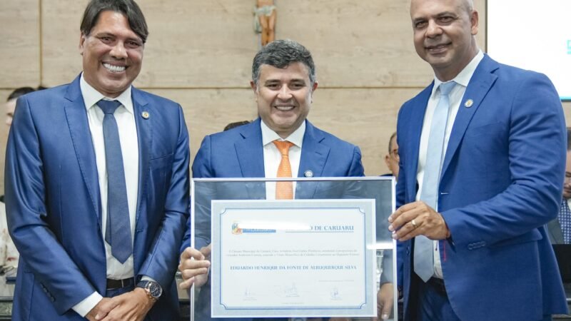 Com homenagem de Anderson Correia, Eduardo da Fonte recebe Título de Cidadão de Caruaru