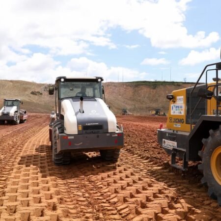 Com investimento histórico em obras de infraestrutura, Pernambuco é o segundo estado do país em geração de empregos na construção civil nos últimos 12 meses