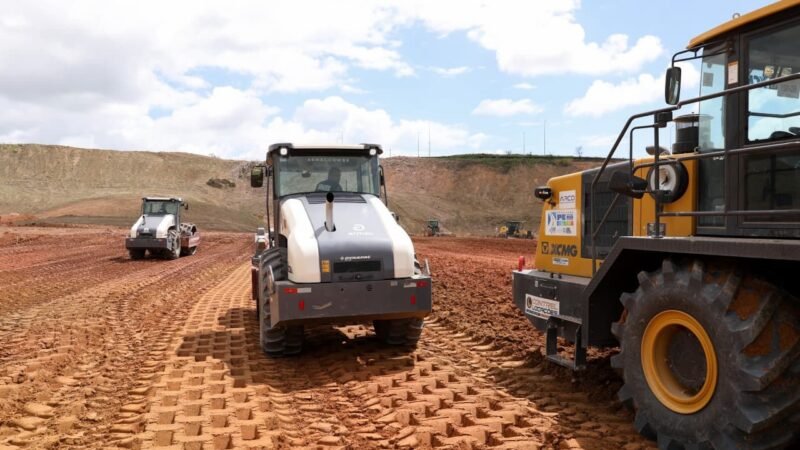 Com investimento histórico em obras de infraestrutura, Pernambuco é o segundo estado do país em geração de empregos na construção civil nos últimos 12 meses