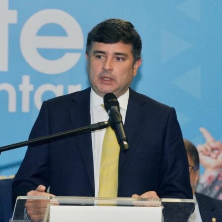 Com coautoria de Eduardo da Fonte, CCJC aprova PEC contra escala 6×1