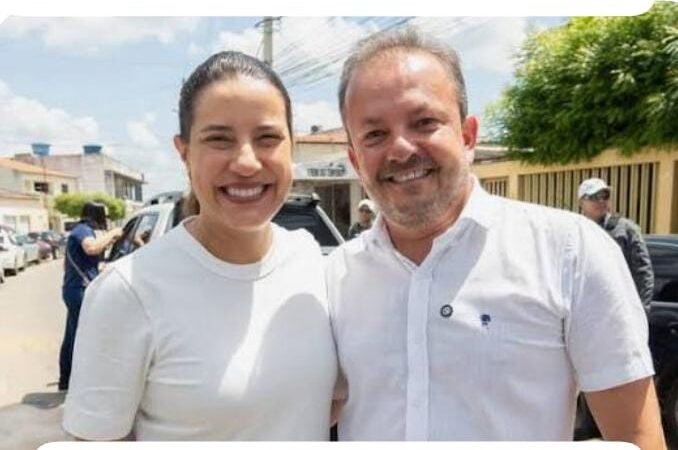 “Fabinho é o melhor prefeito da história de Salgueiro. Ele pede muito, e nós temos atendido seus pedidos”, declarou Raquel Lyra durante o evento.