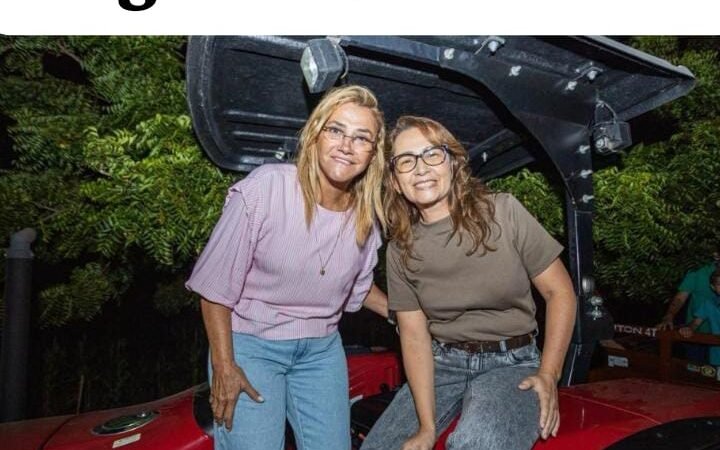 Deputada Débora Almeida entrega trator para agricultores do Sítio Massapê e anuncia novos investimentos ao lado da prefeita Riva Bezerra em Cedro