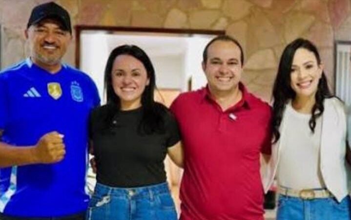 Evento político em Salgueiro reúne lideranças e multidão no pré-lançamento das pré-campanhas de Breno Araújo e Charles de Tiringa.