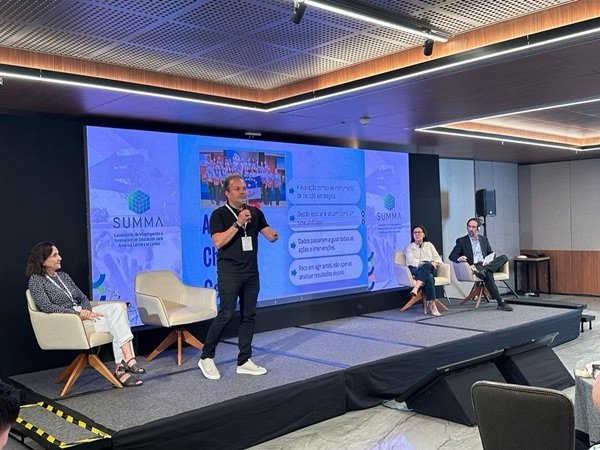 Fabinho apresenta resultado expressivo da educação de Salgueiro em evento internacional sobre alfabetização