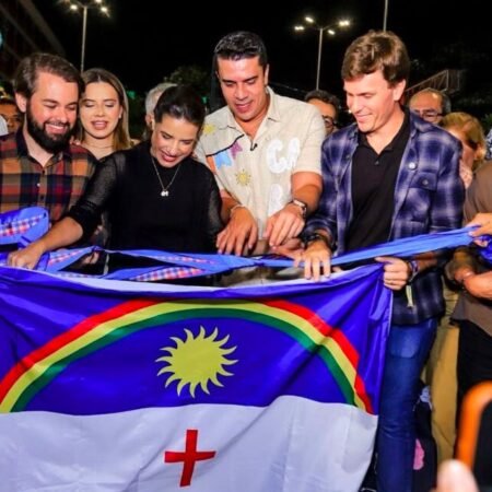 Rodrigo Pinheiro celebra abertura do São João de Caruaru ao lado da governadora Raquel Lyra e aliados