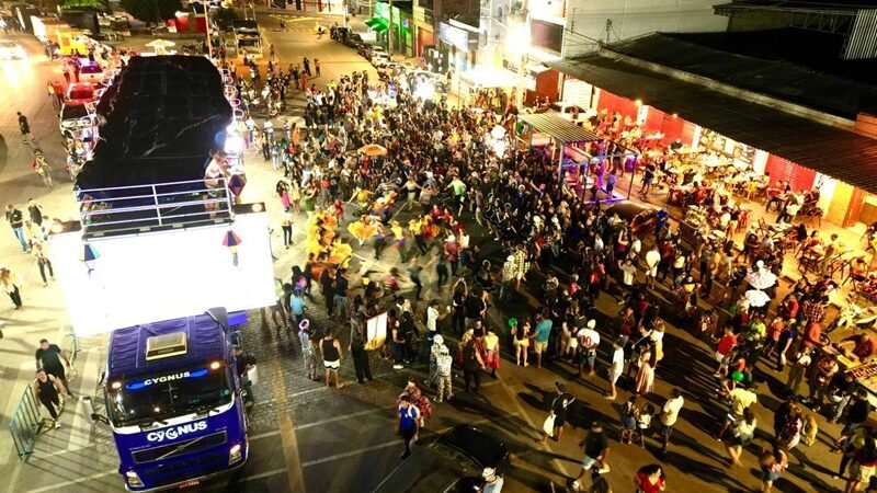 Ciclo Junino de Salgueiro começa com cortejo cultural puxado por trio elétrico