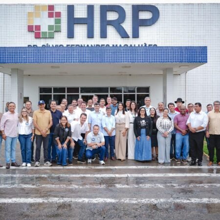 Pré-candidato ao Senado, Eduardo da Fonte defende interiorização da saúde durante visita ao Hospital Regional de Palmares