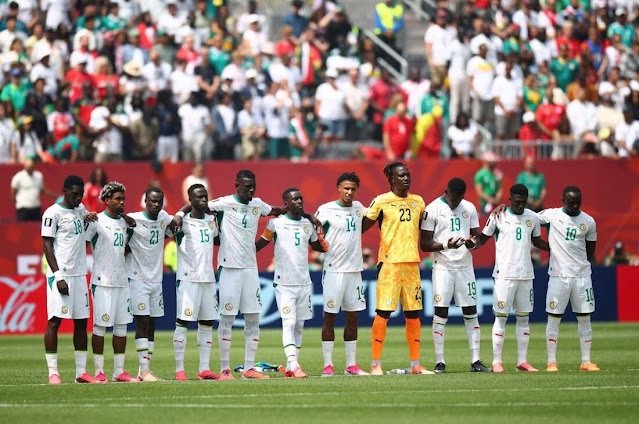 Jogos da Copa têm minuto de silêncio em homenagem às vítimas dos terremotos na Venezuela