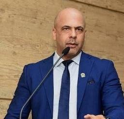 Anderson Correia foi o vereador mais votado da história de Caruaru busca agora ampliar sua representatividade através de sua pré-candidatura à Assembleia Legislativa de Pernambuco. (ALEPE)