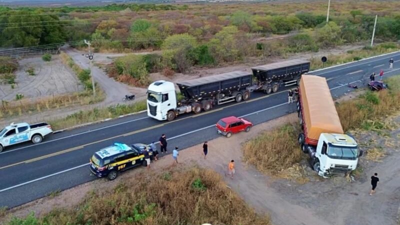 Cantor Jailson Leal morre em grave acidente entre Campo Grande e Vila Nova do Piauí