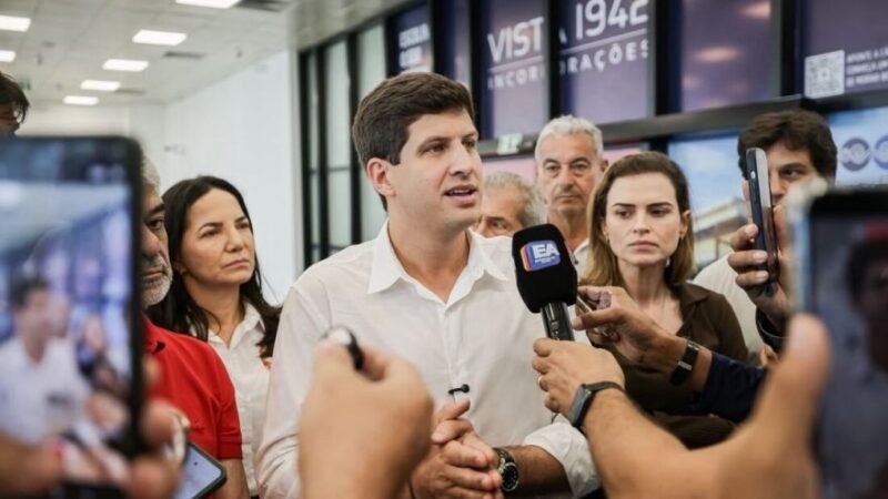 Em Petrolina, João Campos promete construção de hospital de alta complexidade e centro tecnológico
