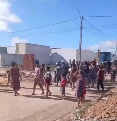 Imóveis do ‘Minha Casa, Minha Vida’ em construção são ocupados por manifestantes em Petrolina