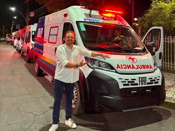 Salgueiro recebe duas ambulâncias do Governo de Pernambuco, incluindo UTI móvel, e conclui processo de credenciamento da UPA 24h junto ao Ministério da Saúde