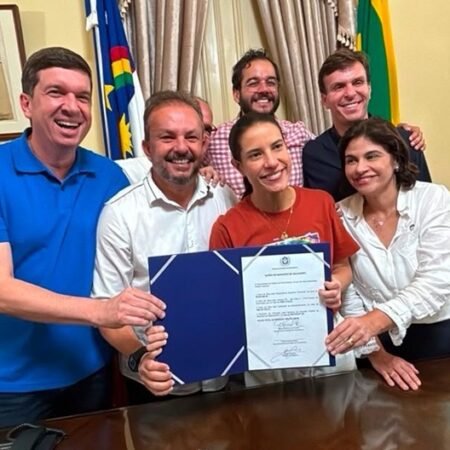 Fabinho e governadora anunciam novos investimentos em Salgueiro, com reforma do Mercado Público, dessalinizadores, pontos de iluminação em LED e areninha