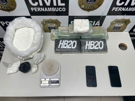 Polícia Civil cumpre mandados expedidos pela Vara Criminal da Comarca de Ouricuri contra organização envolvida em homicídios e tráfico de drogas