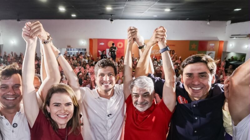 Em Petrolina, João Campos e PT sobem o tom e cobram fidelidade à militância: “O time de Lula tem lado”&nbsp;