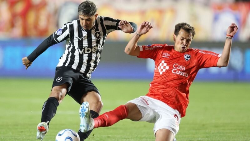 Botafogo vence Cienciano, mas é eliminado da Sul-Americana após goleada no jogo de ida