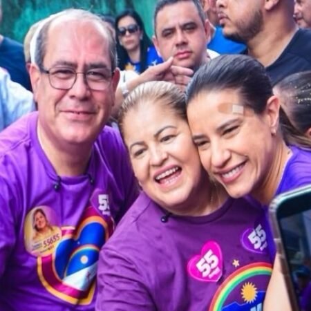 Andréa Medeiros caminha com Raquel Lyra e vereador Agora É Rubem na Zona Norte do Recife