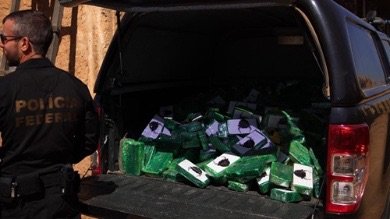 Polícia Federal incinera quase meia tonelada de cocaína apreendida pela PRF em Salgueiro