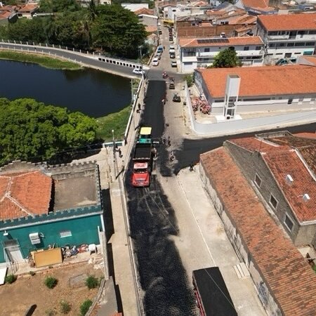 Parceria entre Prefeitura de Salgueiro e Governo de Pernambuco leva asfalto para as ruas do CVT e da Fachusc