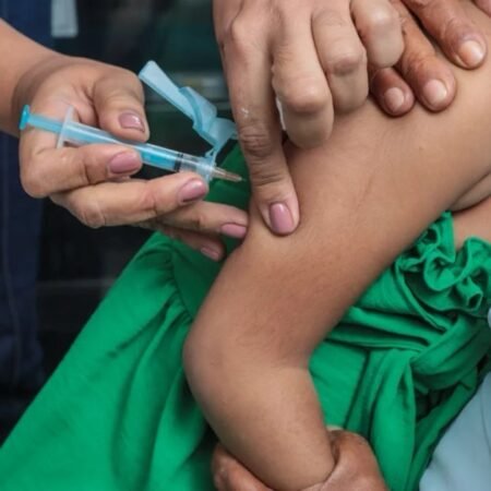 Pernambuco reforça vacinação contra sarampo após alerta de surtos fora do estado