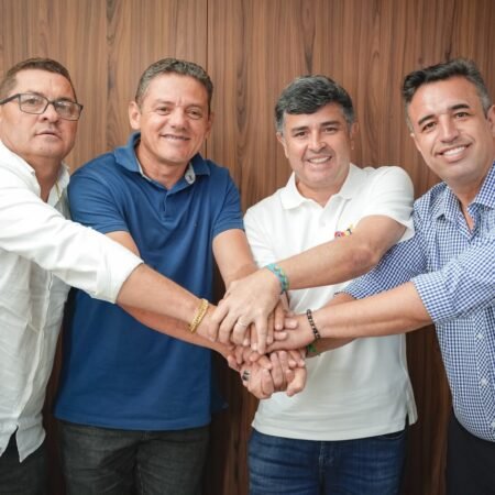 Presidente da Câmara de Caruaru, Bruno Lambreta, e vereadores Galego de Lajes e Carlinhos da Ceaca declaram apoio a Eduardo da Fonte ao Senado