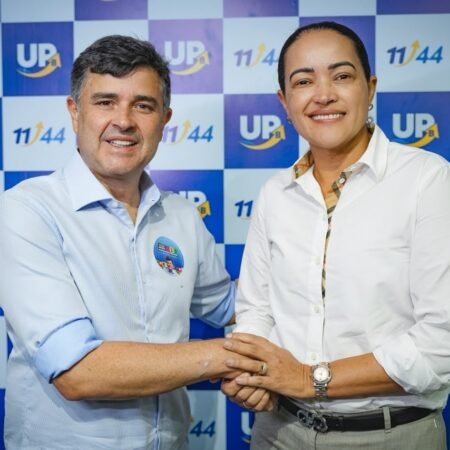 Prefeita de Sertânia, Pollyanna Abreu, declara apoio a Eduardo da Fonte para o Senado