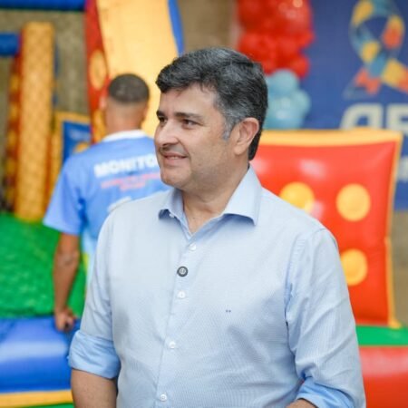 Proposta de Eduardo da Fonte prevê a proibição de uso de redes sociais para menores de 14 anos