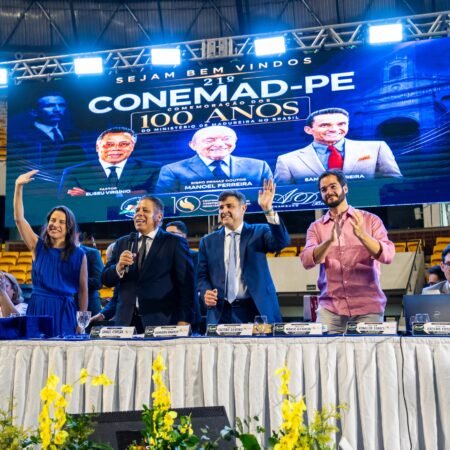Ao lado de Raquel Lyra, Eduardo da Fonte celebra centenário da Assembleia de Deus Madureira em grande encontro no Geraldão e reforça compromisso com a comunidade cristã