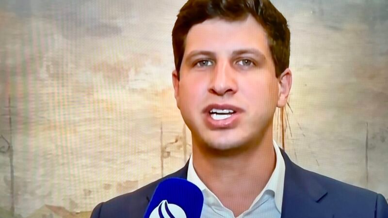 João Campos diz que ser amigo de Lula é diferente, mas precisa ter projetos, numa crítica a Raquel