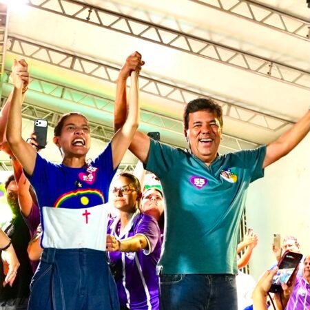 Multidão toma as ruas de Surubim em grande caminhada com Raquel Lyra, Juliana, Chaparral e Mendonça