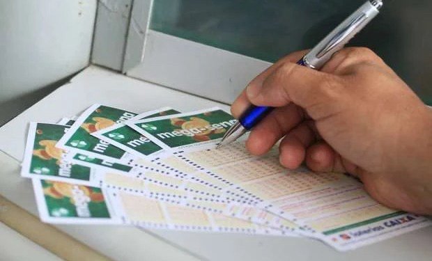 Mega-Sena paga mais de R$ 164 milhões a um apostador