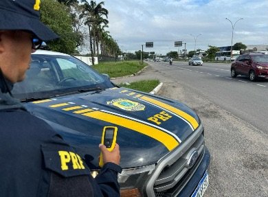 PRF reforça combate à embriaguez ao volante nas estradas de Pernambuco com a Operação Independência 2026