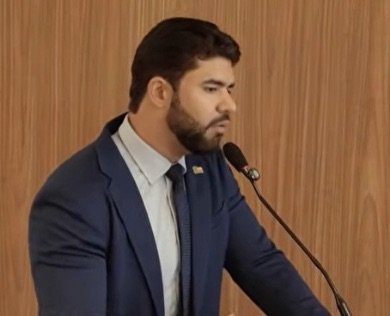 Presidente da Câmara de Vereadores de Salgueiro presta homenagem ao ex-vereador Alvinho Patriota
