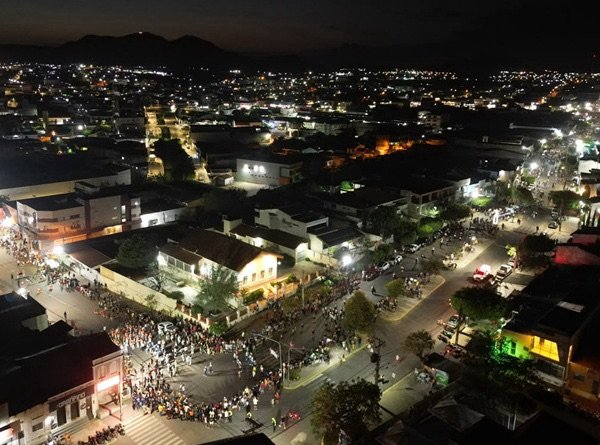 Salgueiro comemora independência do Brasil com desfile cívico acompanhado por milhares de pessoas