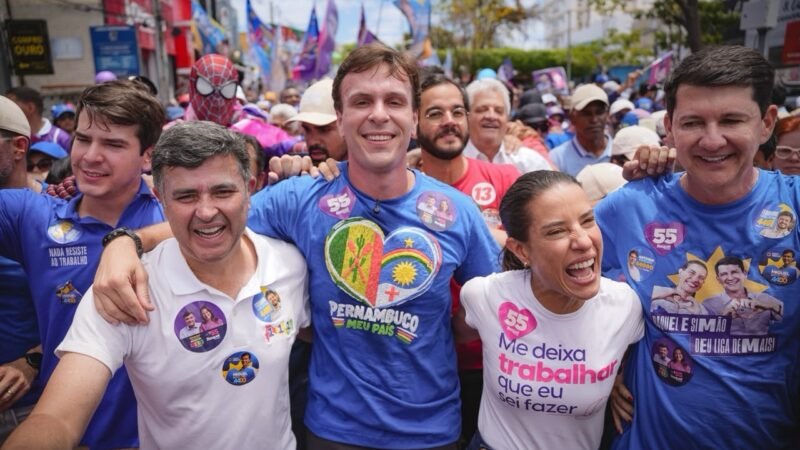 Em grande caminhada por Petrolina, Raquel Lyra reforça parceria com Eduardo da Fonte diante de multidão e destaca novos investimentos para o Sertão do São Francisco