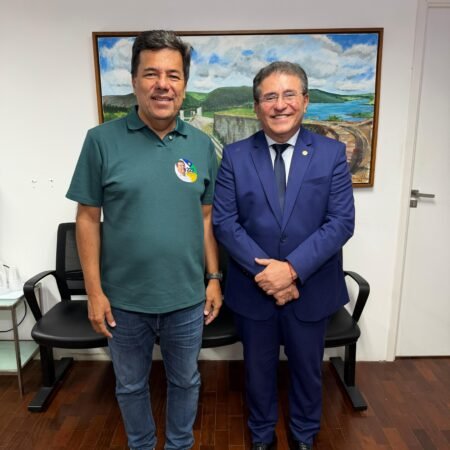 Mendonça recebe apoio de Luciano Duque e amplia alianças no Sertão