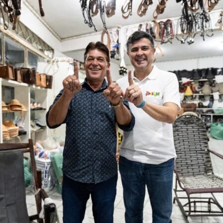 Em Cachoeirinha, ex-prefeito Beto de Tôta declara apoio a Eduardo da Fonte ao Senado