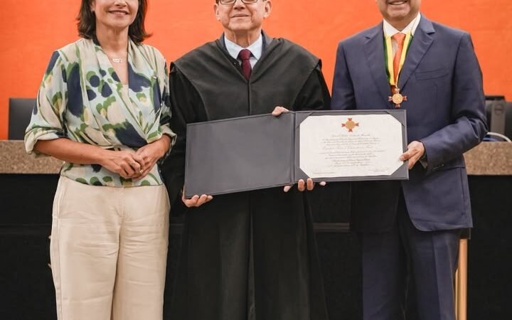 Eduardo da Fonte recebe Medalha Pontes de Miranda e TRF5 destaca atuação decisiva do parlamentar na ampliação da Corte