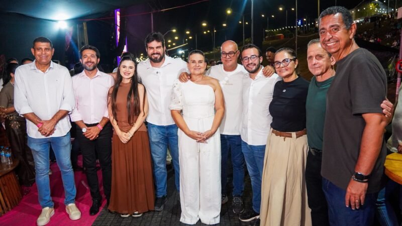 Lula da Fonte prestigia Noite Gospel do Igarafest ao lado da prefeita Elcione e de César Ramos