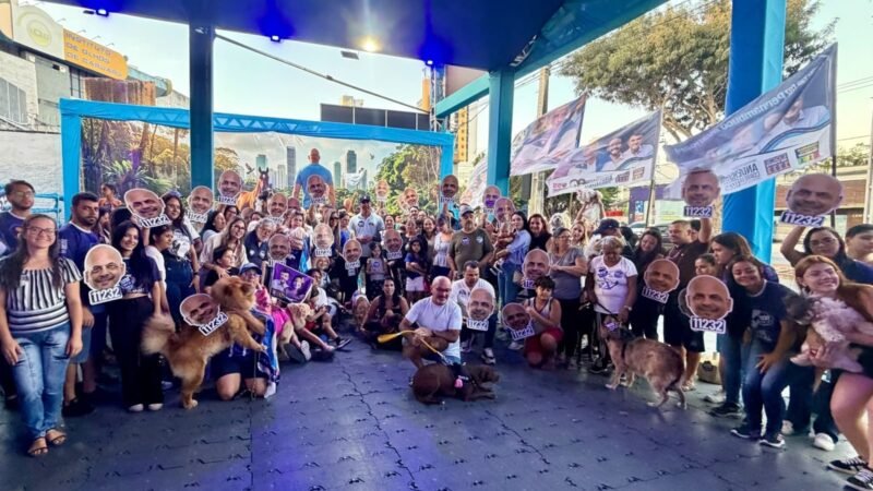 Anderson Correia reúne protetores e amantes da causa animal em Encontrão Pet no comitê, em Caruaru