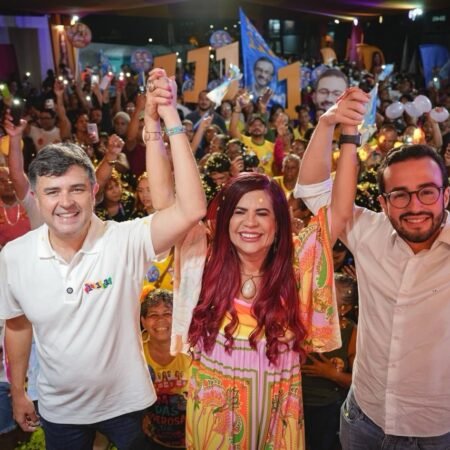 Eduardo da Fonte participa da inauguração do comitê de Lula da Fonte e Gleide Ângelo no Recife&nbsp;