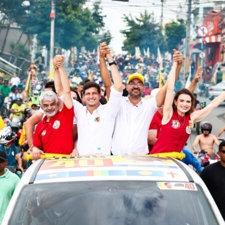 João Campos vai a Gravatá e São Joaquim do Monte. Faz promessas e destaca romaria