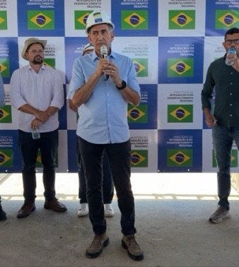 Ministro Waldez Góes realiza visita técnica à estação de bombeamento da Transposição do Rio São Francisco em Salgueiro
