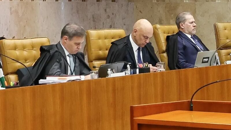 Sessão no STF tem bate-boca e será retomada para avaliar pedidos pró-Moraes