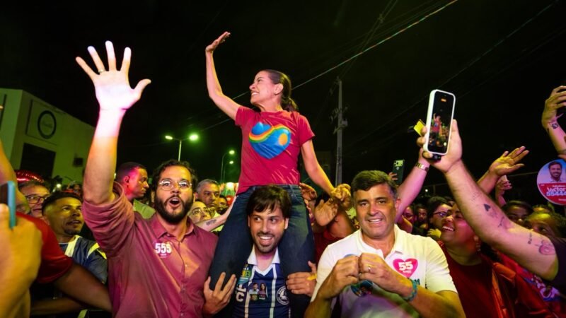 Eduardo da Fonte, Raquel Lyra e Aglailson Victor reúnem multidão em caminhada pelas ruas de Vitória de Santo Antão